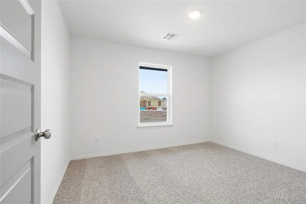 Photo 26 — 10648 SW 18th Street, Yukon, OK 73099