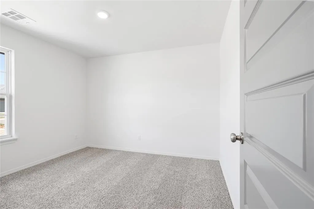 Photo 27 — 10648 SW 18th Street, Yukon, OK 73099
