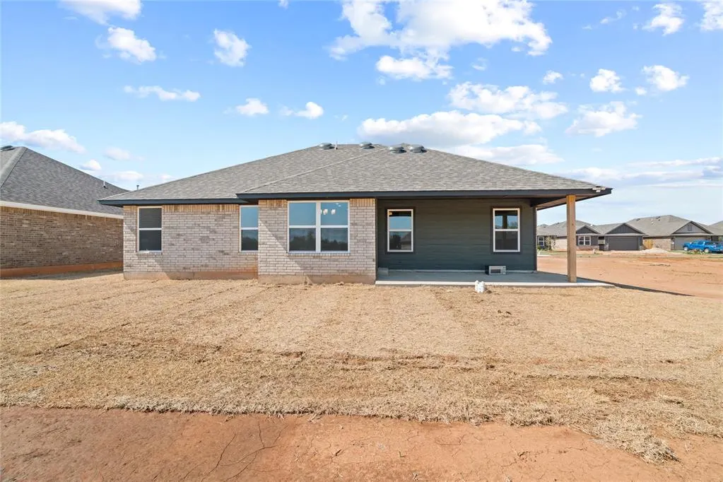 Photo 31 — 10648 SW 18th Street, Yukon, OK 73099