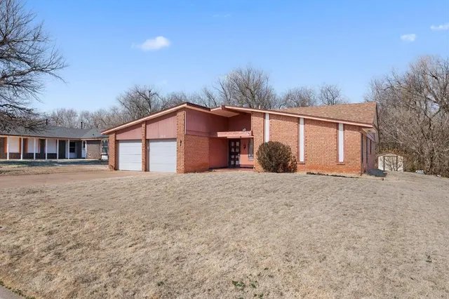 Photo 4 — 5013 NE 38th Street, Oklahoma City, OK 73121