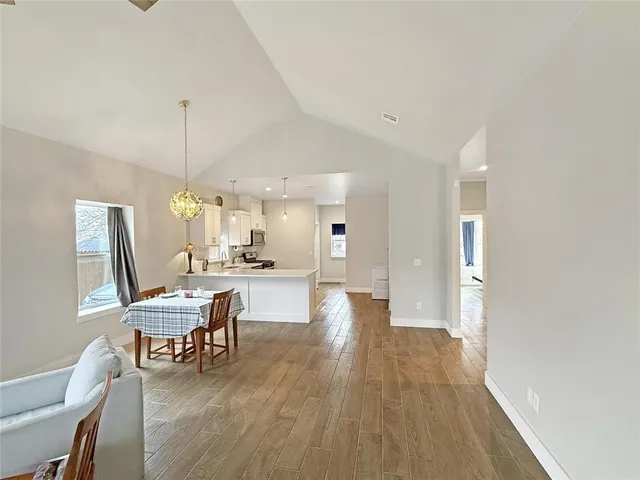Photo 4 — 1620 NE 12th Street, Oklahoma City, OK 73117