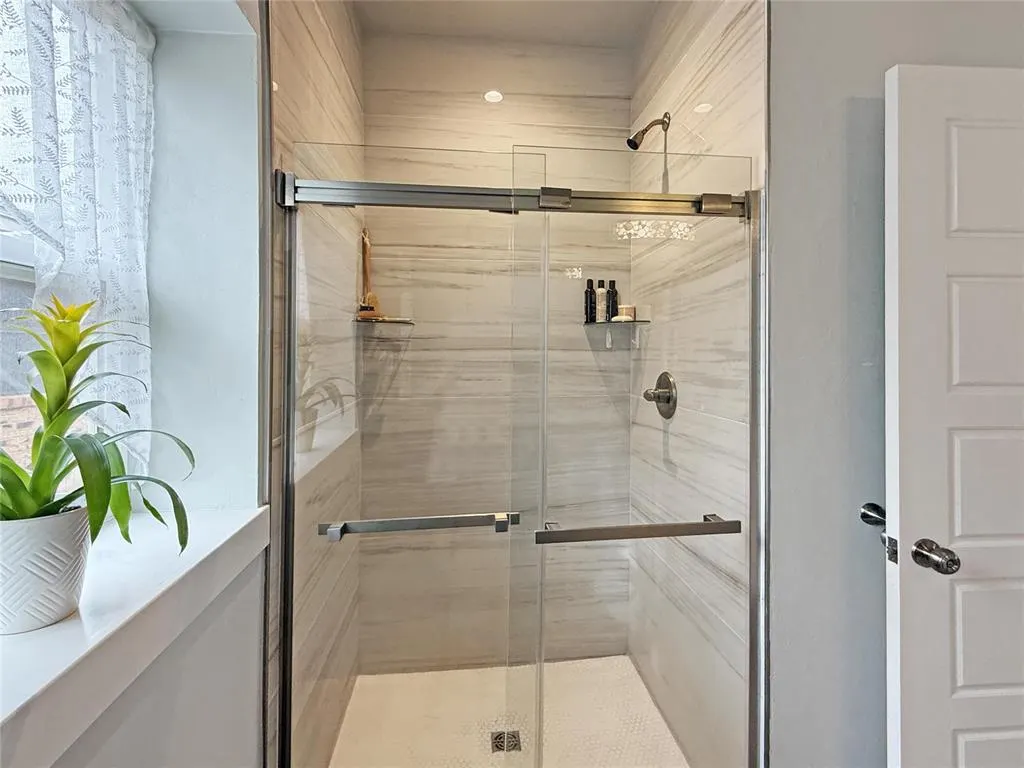 Photo 19 — 1620 NE 12th Street, Oklahoma City, OK 73117