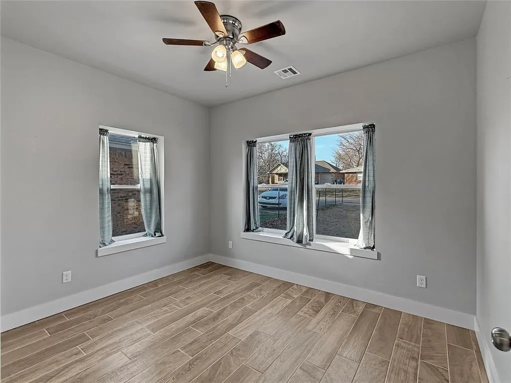 Photo 22 — 1620 NE 12th Street, Oklahoma City, OK 73117