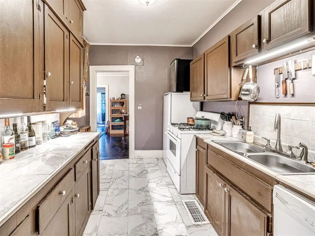 Photo 17 — 200 NW 17th Street, Oklahoma City, OK 73103