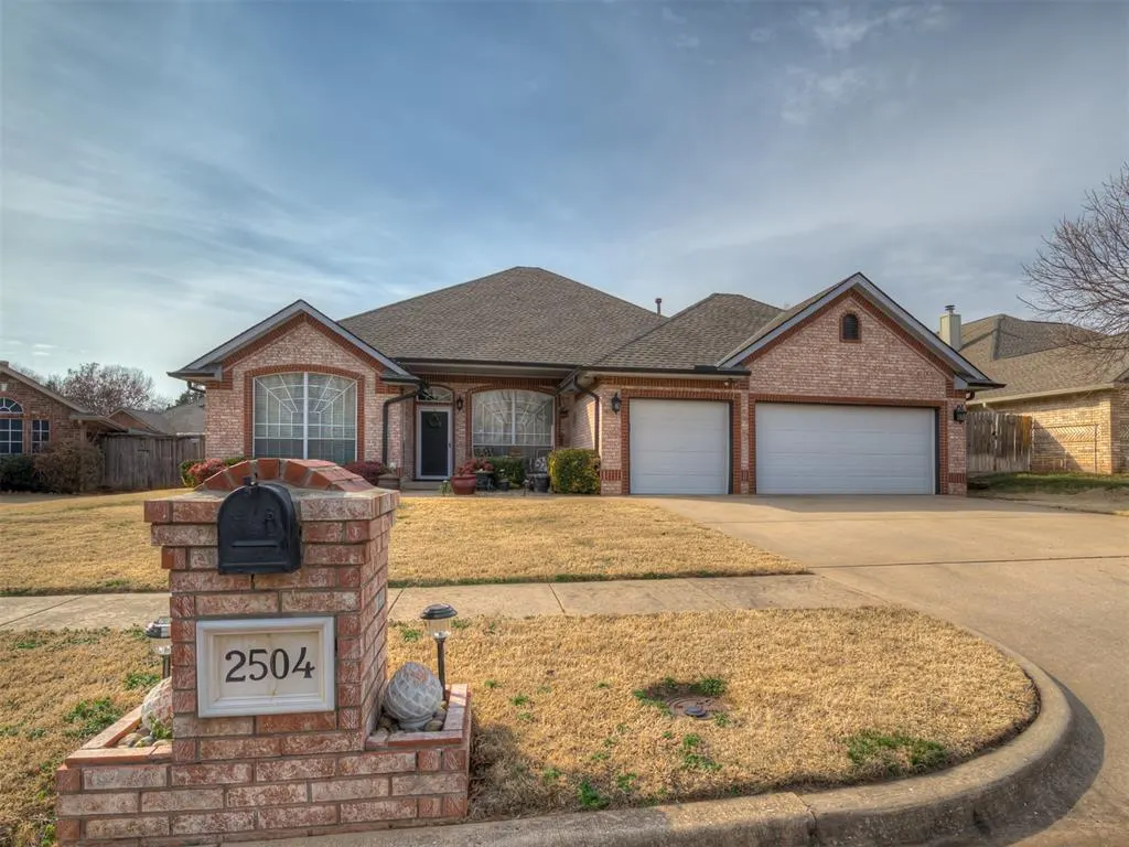 Front exterior — 2504 Harrington Court, Norman, OK 73069