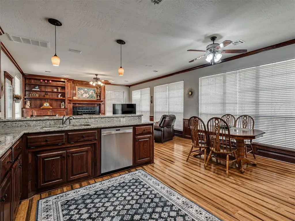 Photo 10 — 2504 Harrington Court, Norman, OK 73069