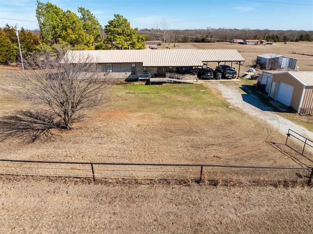 Photo 2 — 30057 Johnson Road, Maud, OK 74854
