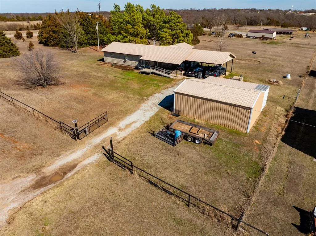 Photo 5 — 30057 Johnson Road, Maud, OK 74854