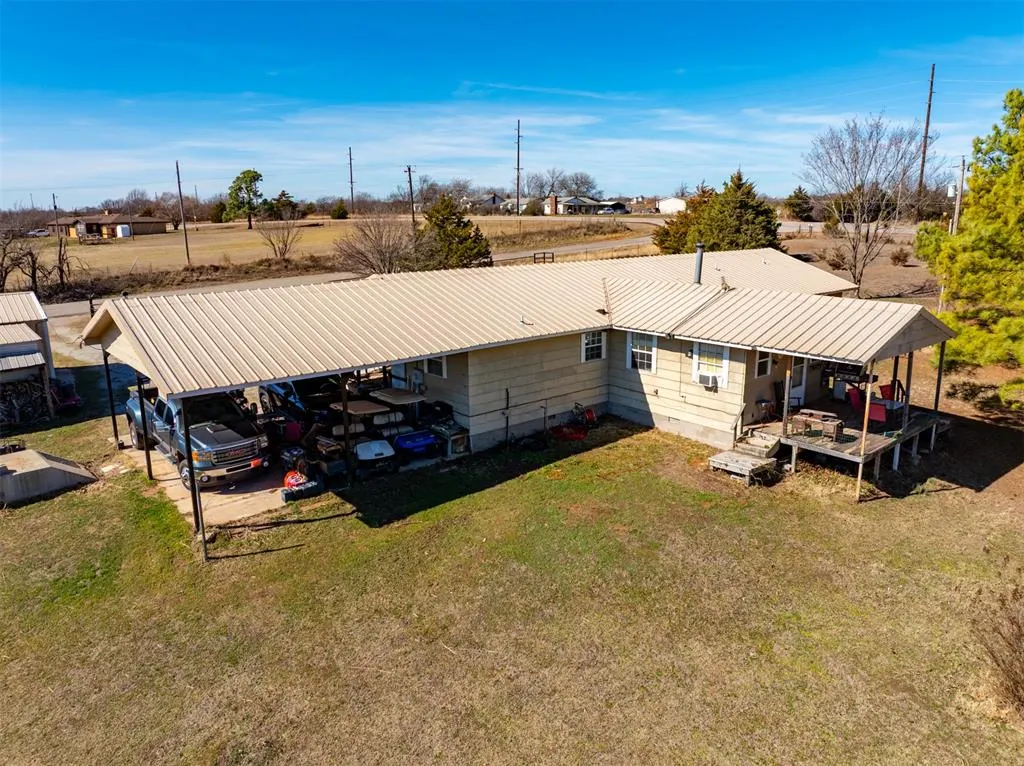 Photo 6 — 30057 Johnson Road, Maud, OK 74854