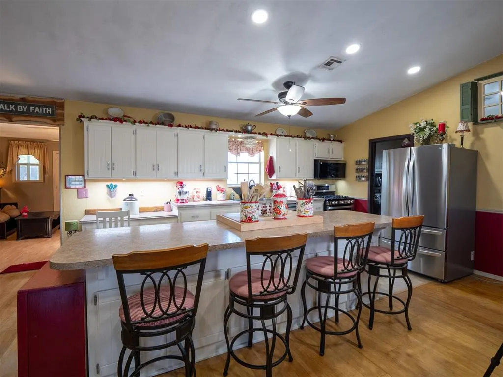 Photo 13 — 30057 Johnson Road, Maud, OK 74854