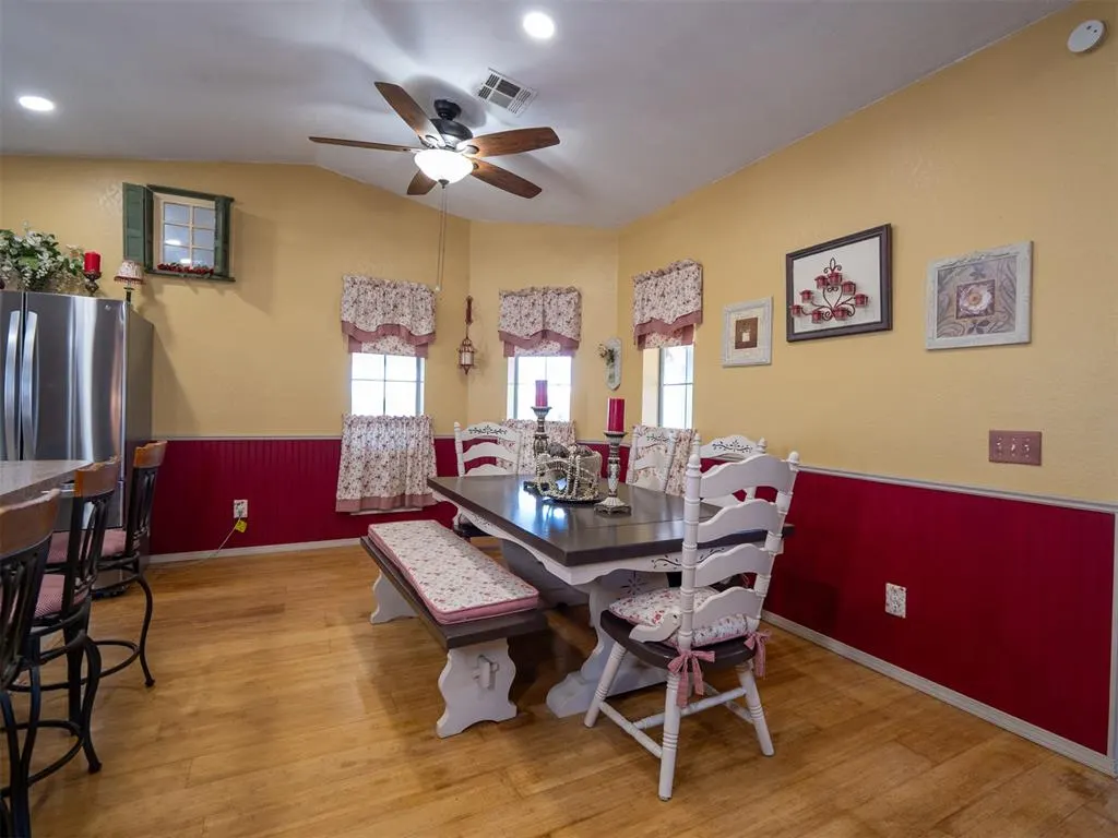 Photo 24 — 30057 Johnson Road, Maud, OK 74854