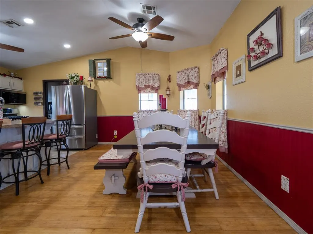 Photo 25 — 30057 Johnson Road, Maud, OK 74854
