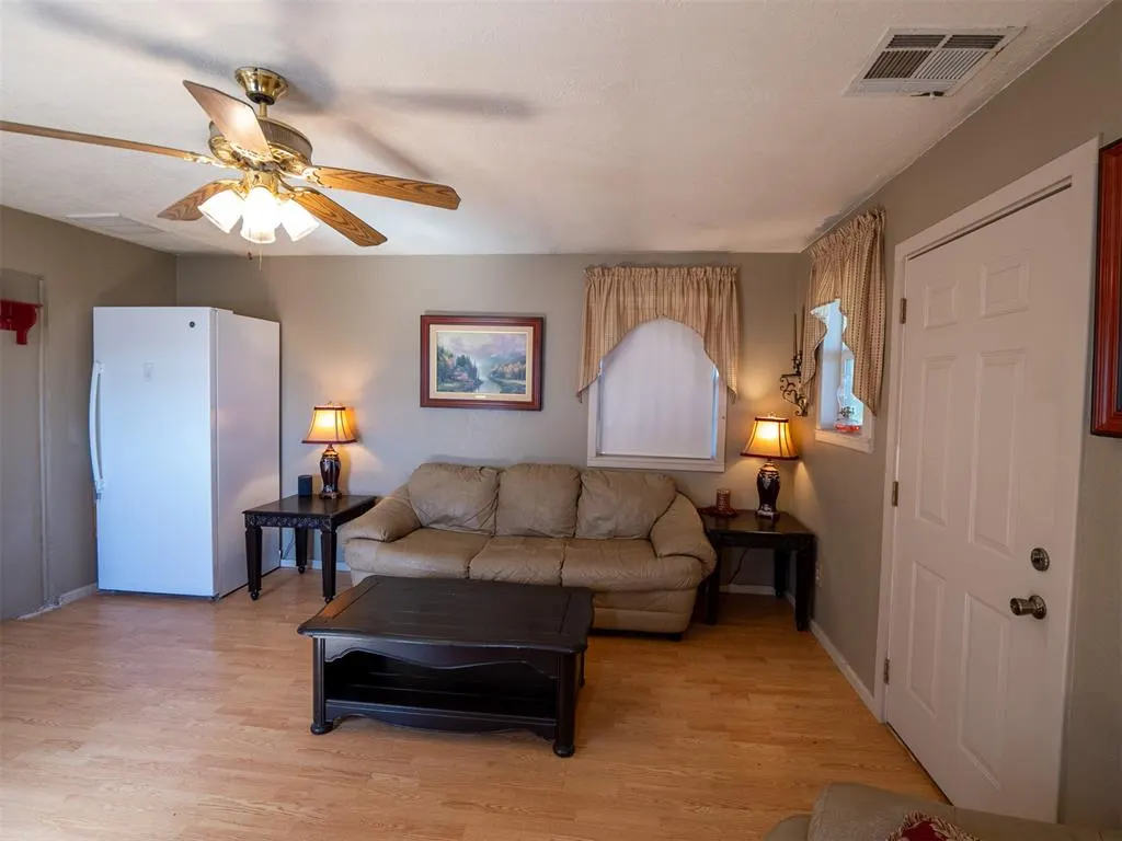 Photo 26 — 30057 Johnson Road, Maud, OK 74854