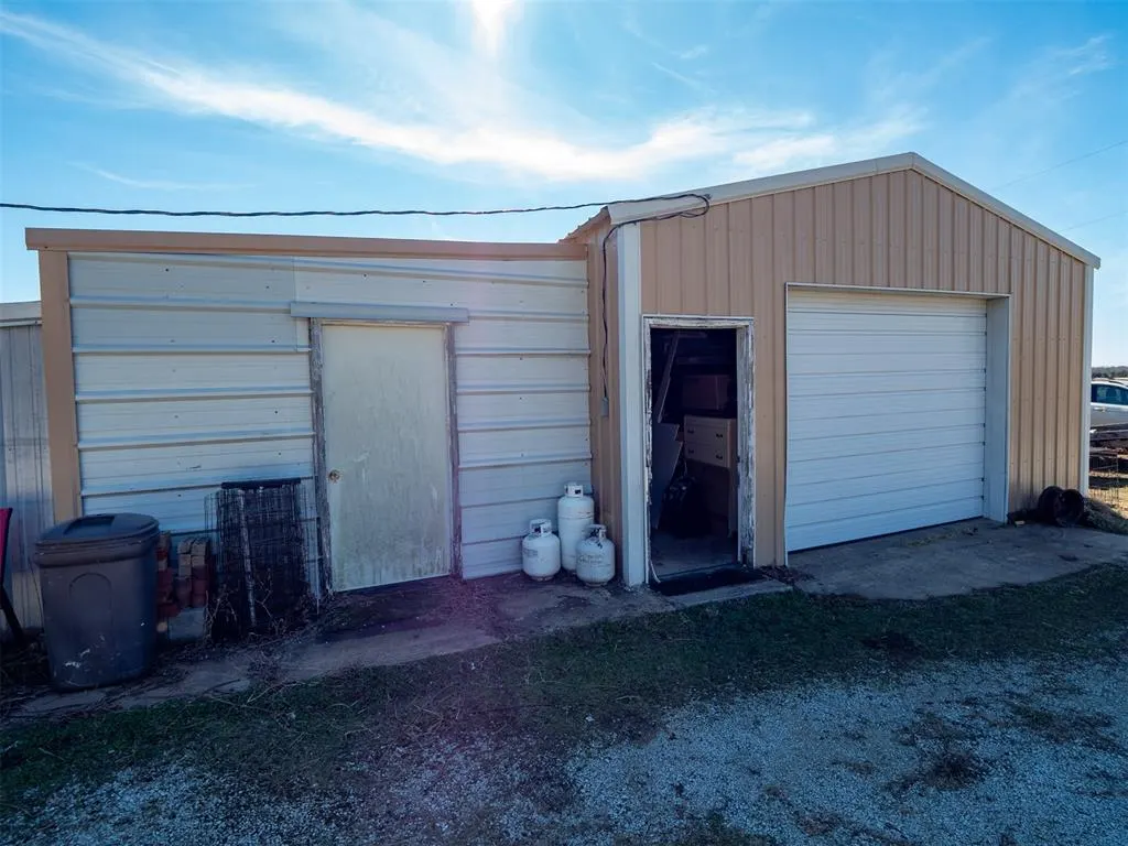 Photo 45 — 30057 Johnson Road, Maud, OK 74854