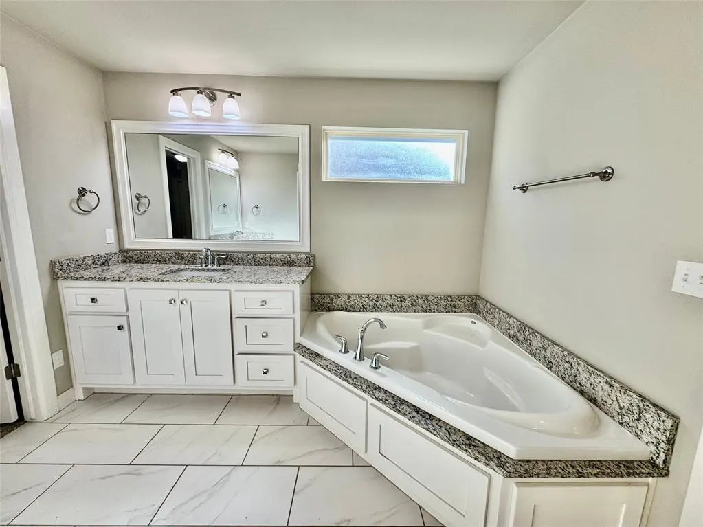 Photo 12 — 4224 S 185th East Avenue, Tulsa, OK 74134