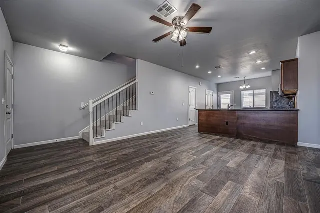 Photo 6 — 1120 E Campbell St Street 1120 & 1124, Edmond, OK 73034