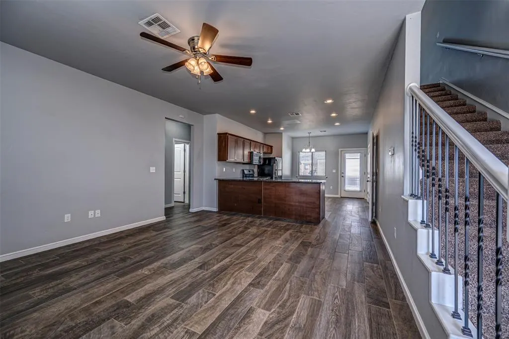 Photo 25 — 1120 E Campbell St Street 1120 & 1124, Edmond, OK 73034