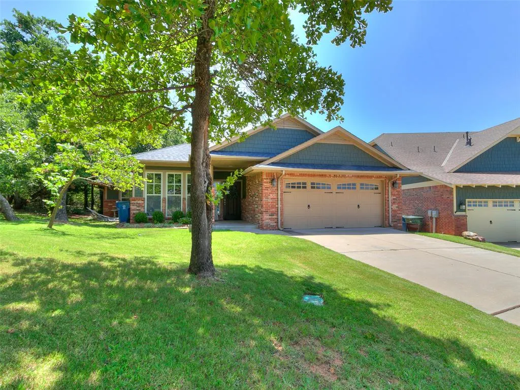 Front exterior — 200 Nature Lane, Edmond, OK 73034