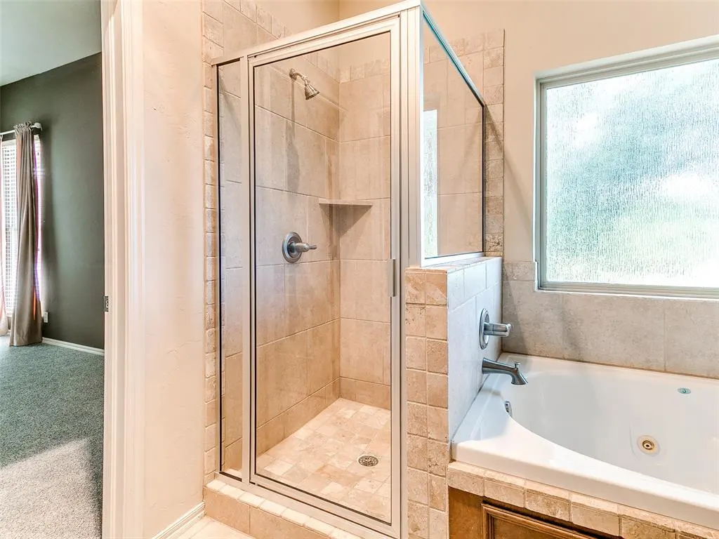 Photo 12 — 200 Nature Lane, Edmond, OK 73034