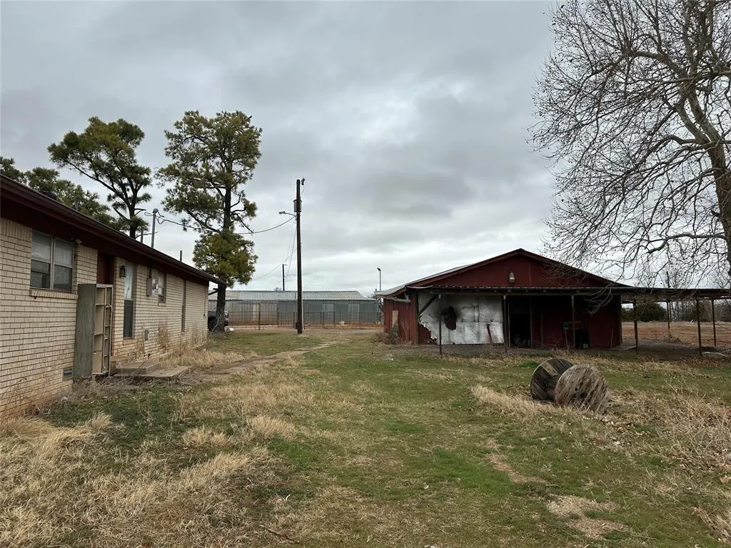 Photo 3 — 2167 County Street 2988, Blanchard, OK 73010
