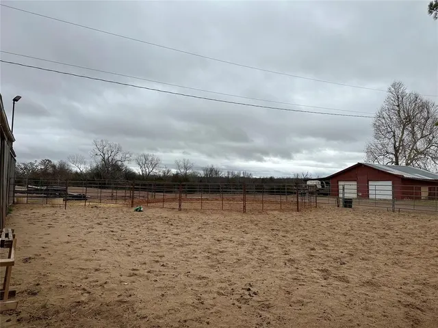 Photo 6 — 2167 County Street 2988, Blanchard, OK 73010