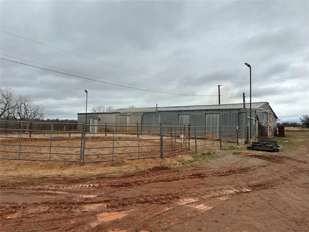 Photo 7 — 2167 County Street 2988, Blanchard, OK 73010