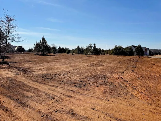 Photo 7 — 1901 W Forrest Hills Road, Guthrie, OK 73044