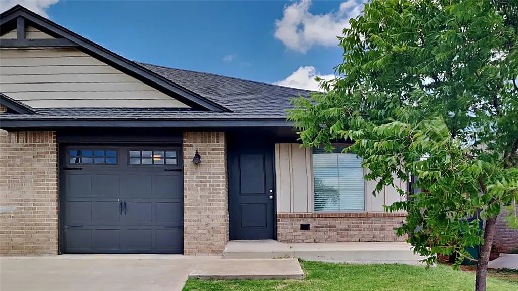 Photo 3 — 11529 Keystone Circle, Oklahoma City, OK 73114