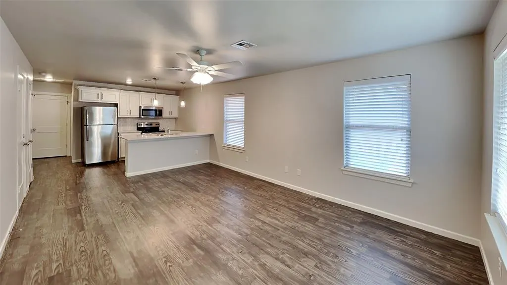 Photo 5 — 11529 Keystone Circle, Oklahoma City, OK 73114