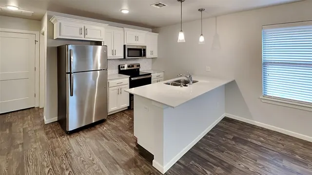 Photo 8 — 11529 Keystone Circle, Oklahoma City, OK 73114