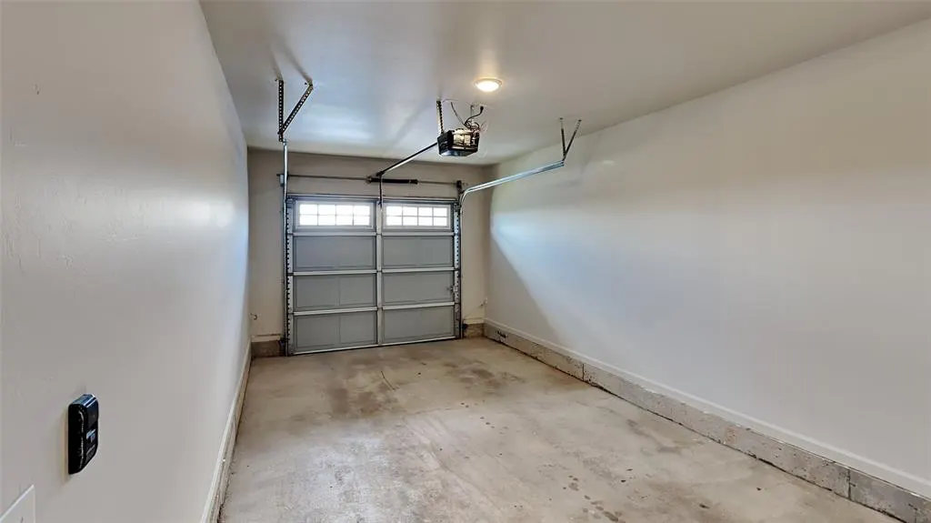 Photo 14 — 11529 Keystone Circle, Oklahoma City, OK 73114