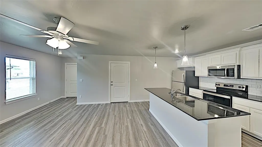 Photo 7 — 1308 NW 111 Street, Oklahoma City, OK 73114