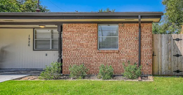 Photo 2 — 1926 Cherokee Lane, Norman, OK 73071