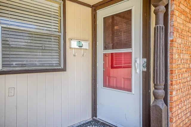 Photo 4 — 1926 Cherokee Lane, Norman, OK 73071