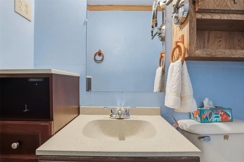 Photo 14 — 6322 Norman Avenue, Warr Acres, OK 73122