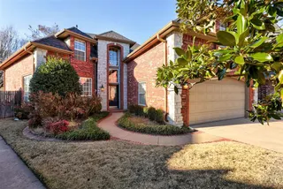 Sold home at 236 Olde Brook Court