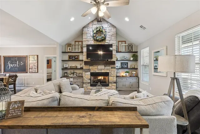 Photo 6 — 12405 Stone Hill, Guthrie, OK 73044