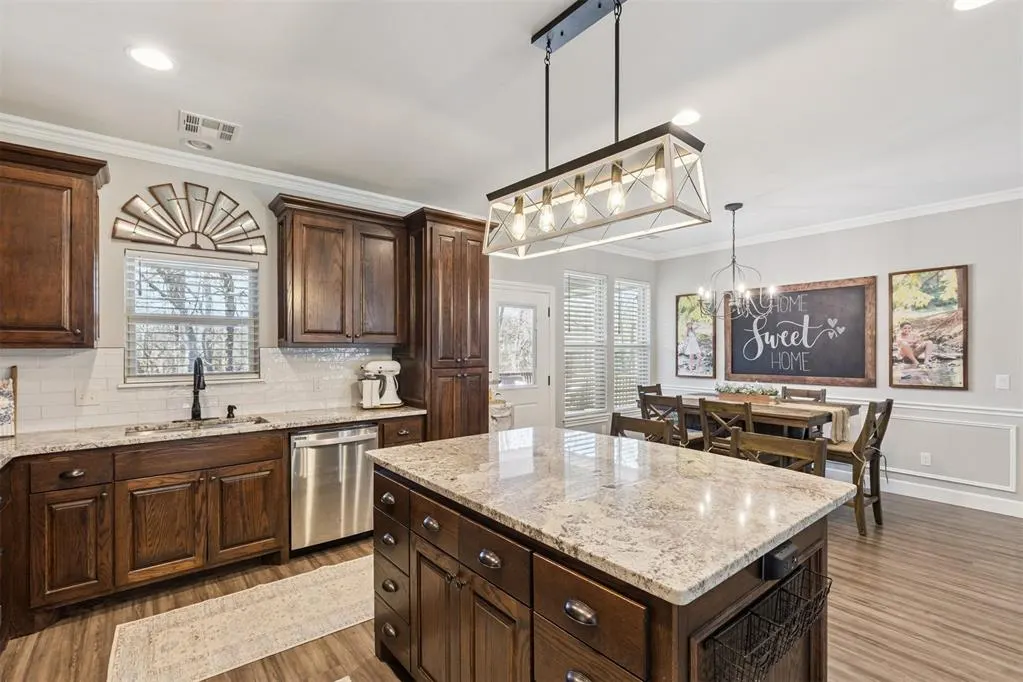 Photo 13 — 12405 Stone Hill, Guthrie, OK 73044