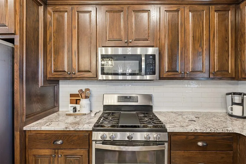Photo 15 — 12405 Stone Hill, Guthrie, OK 73044