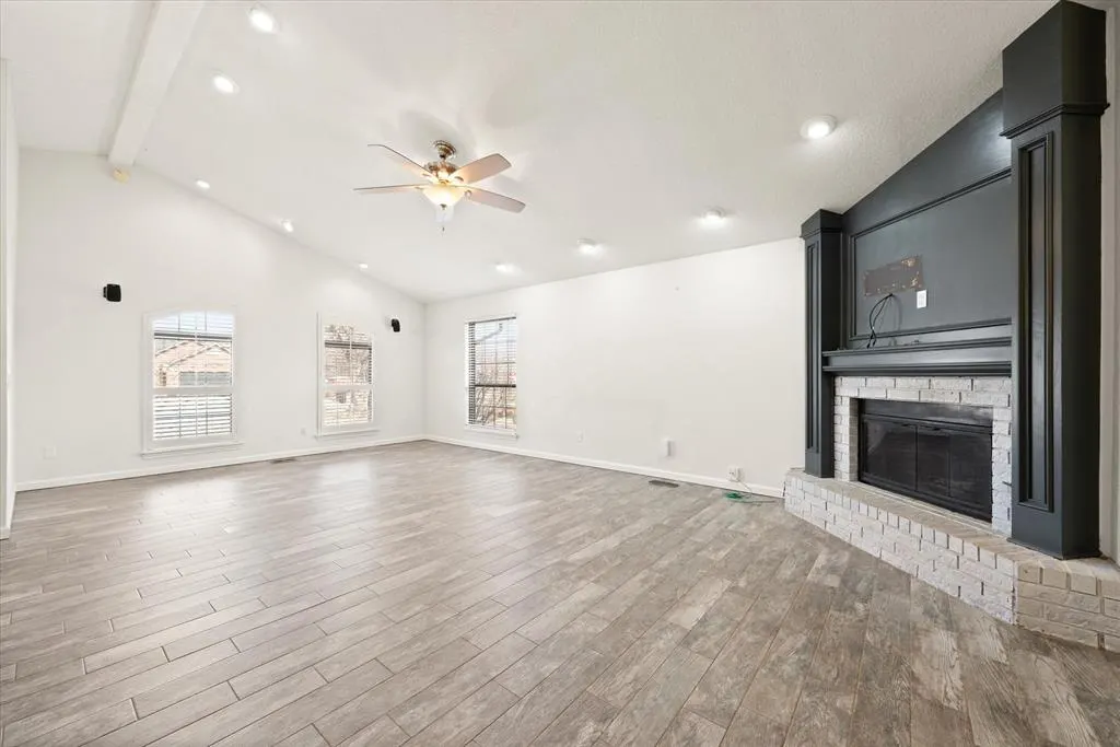 Photo 8 — 1528 E Twin Brook Terrace, Mustang, OK 73064
