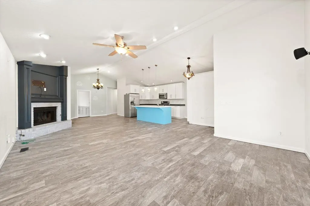 Photo 11 — 1528 E Twin Brook Terrace, Mustang, OK 73064