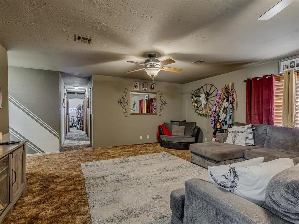 Photo 8 — 1628 Old Highway 81, Chickasha, OK 73018