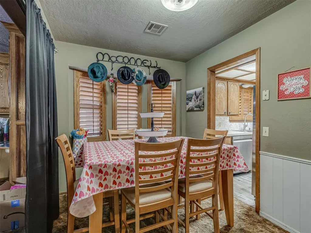 Photo 11 — 1628 Old Highway 81, Chickasha, OK 73018
