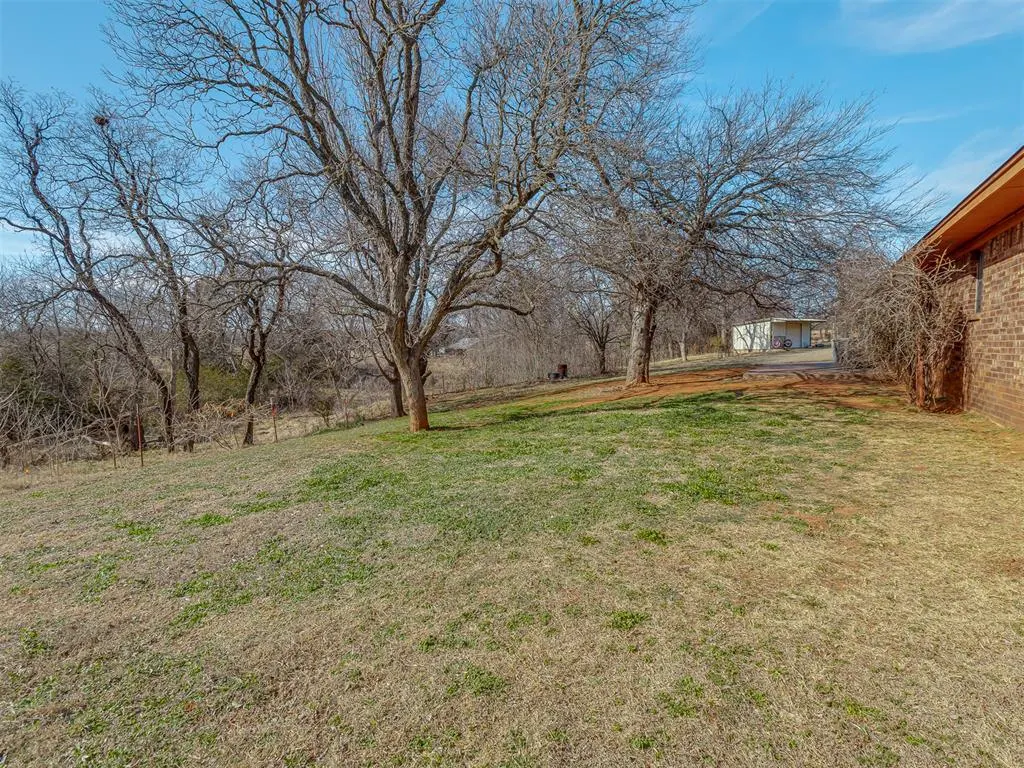 Photo 39 — 1628 Old Highway 81, Chickasha, OK 73018