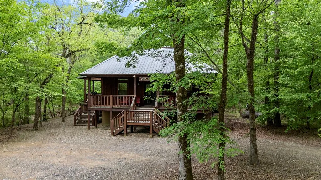 Front exterior — 243 Deer Creek Trail, Broken Bow, OK 75728