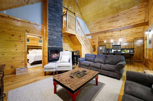 Photo 2 — 243 Deer Creek Trail, Broken Bow, OK 75728