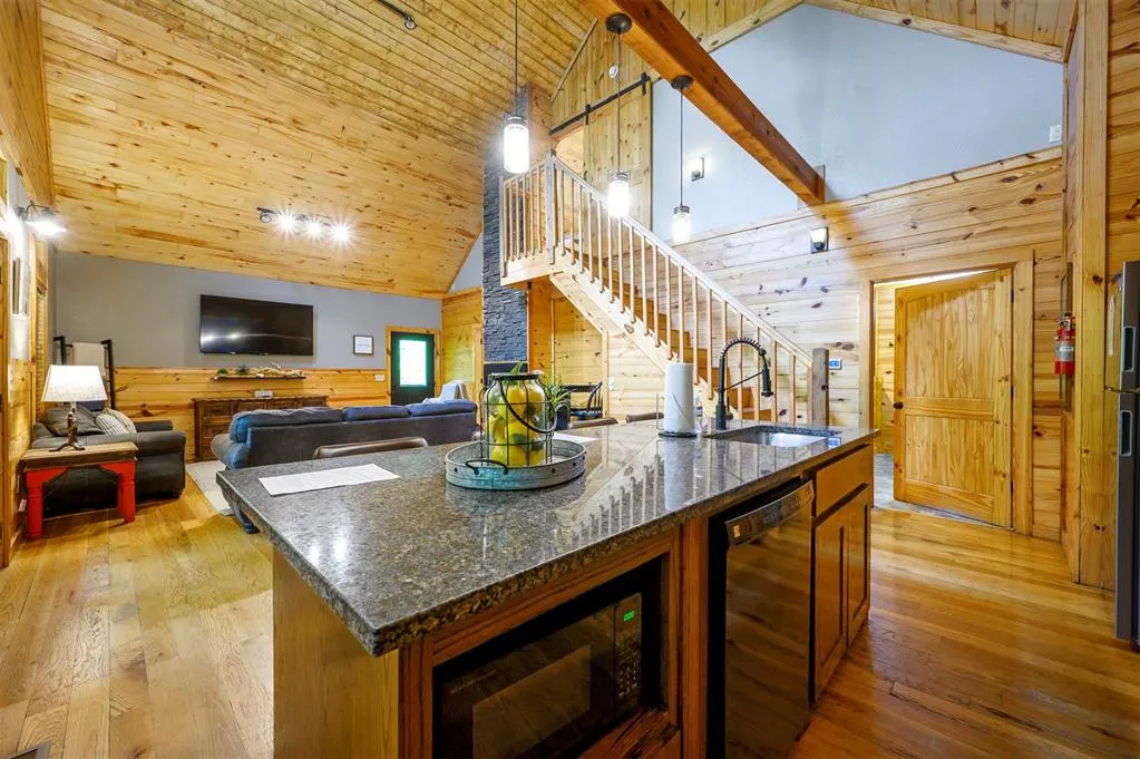 Photo 12 — 243 Deer Creek Trail, Broken Bow, OK 75728