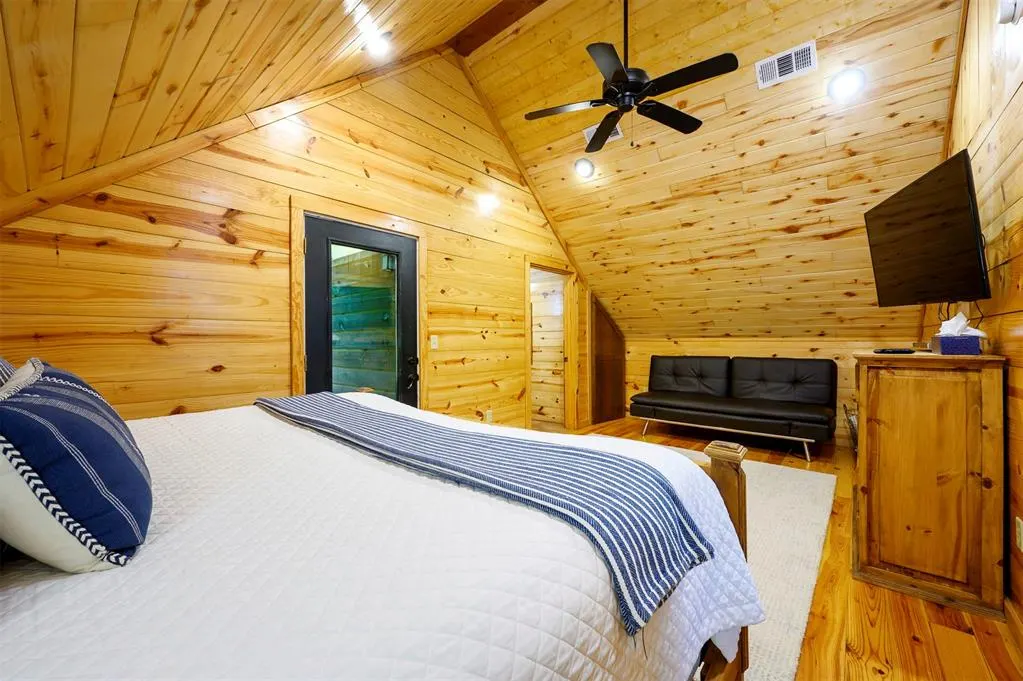 Photo 16 — 243 Deer Creek Trail, Broken Bow, OK 75728