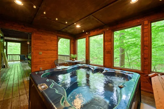 Photo 4 — 243 Deer Creek Trail, Broken Bow, OK 75728