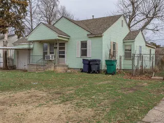 Sold home at 3224 S Goff Avenue